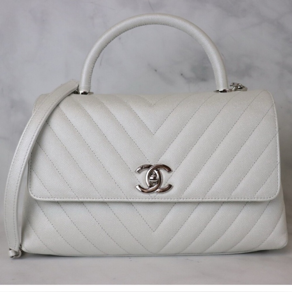 👜👜 LIKE NEW CHANEL Coco Handle Small Pearly White Caviar Leather SHW 👜👜
